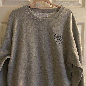 Ariana grande buwygf crewneck